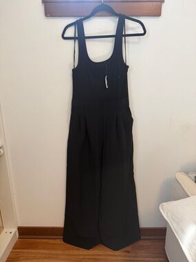 GAP Black Sleeveless Wide-Leg Jumpsuit